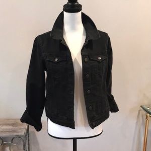 Black Old Navy jean jacket small